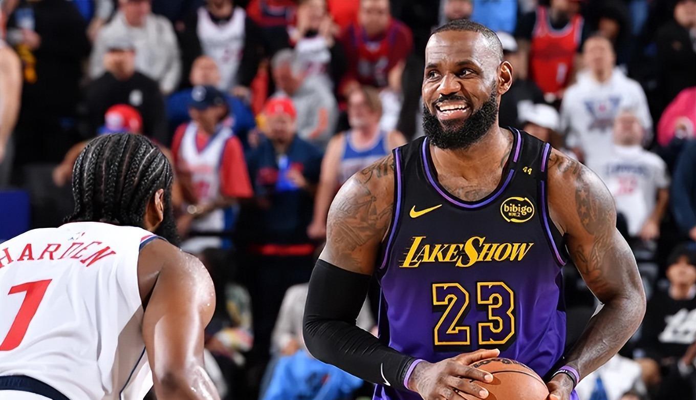 我们可以看, 锦赛冠军奖, 是在选秀大 我们可以看, 锦赛冠军奖, 是在选秀大